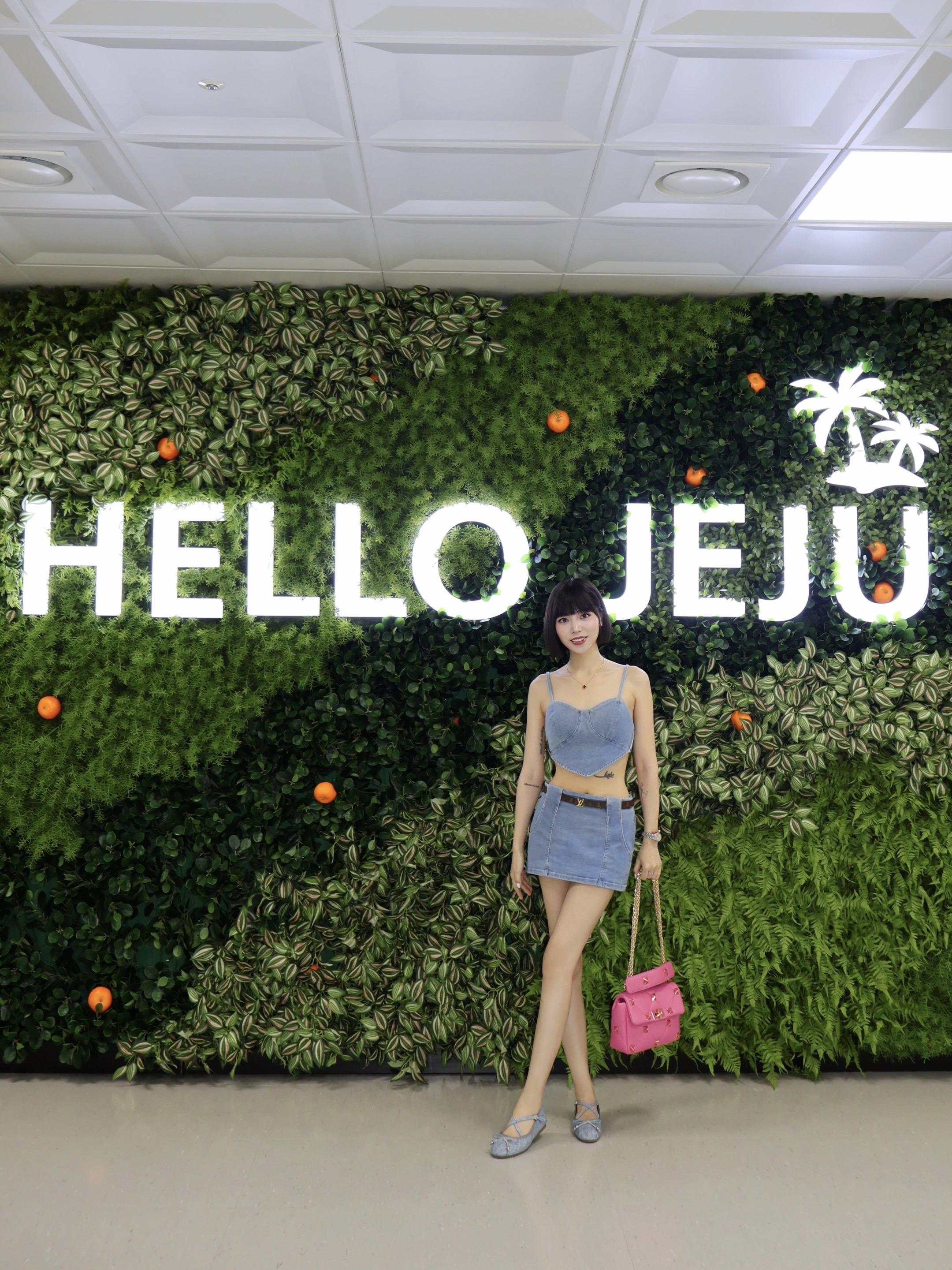 HELLO JEJU🍊。hello济州岛我来啦，橘子汁喝了，橘子麻薯...