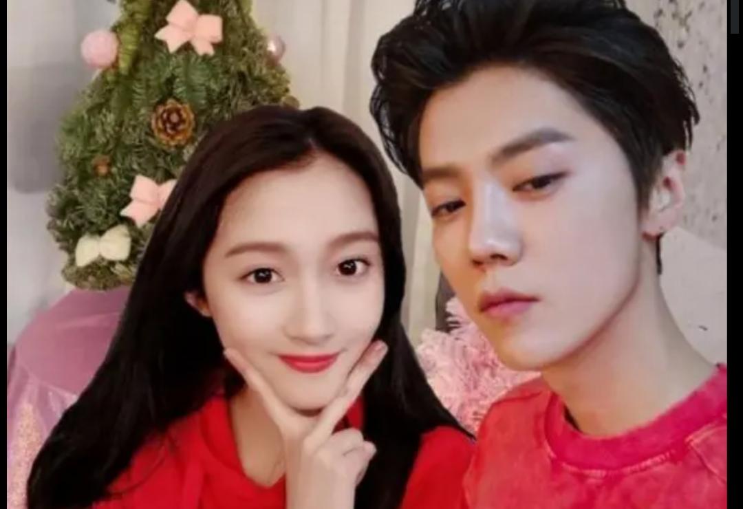 鹿晗关晓彤是怎么走到一起的？
娱乐 明星 关晓彤 ​​