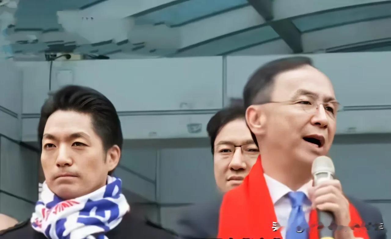 二零二五年一月一日，中国国民党在庄严的升旗仪式上，中国国民党主席 —— 朱立伦在