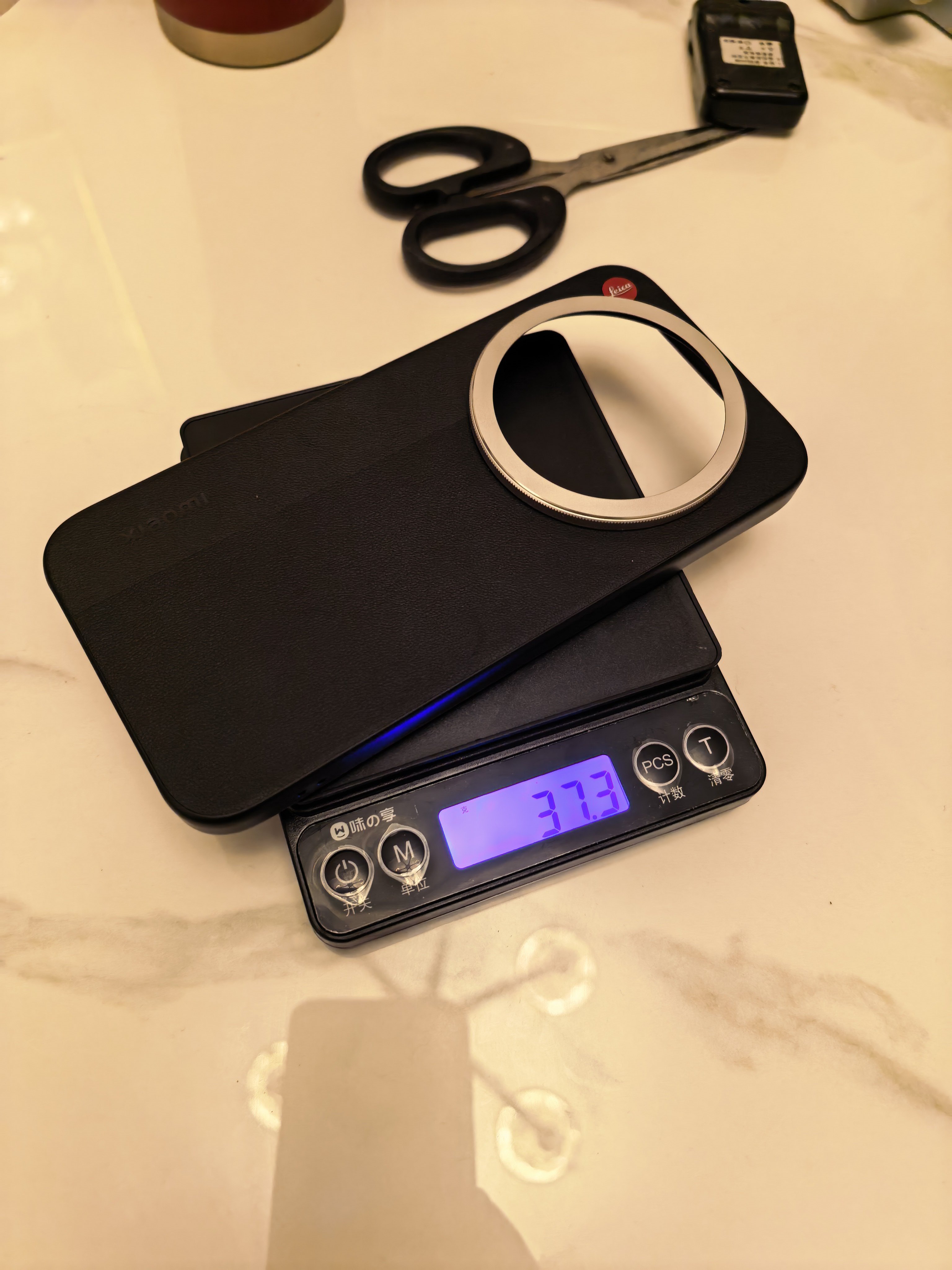 因为前一阵子主力机都是iPhone Air所以我的车、无线充，全部都是磁吸生态现