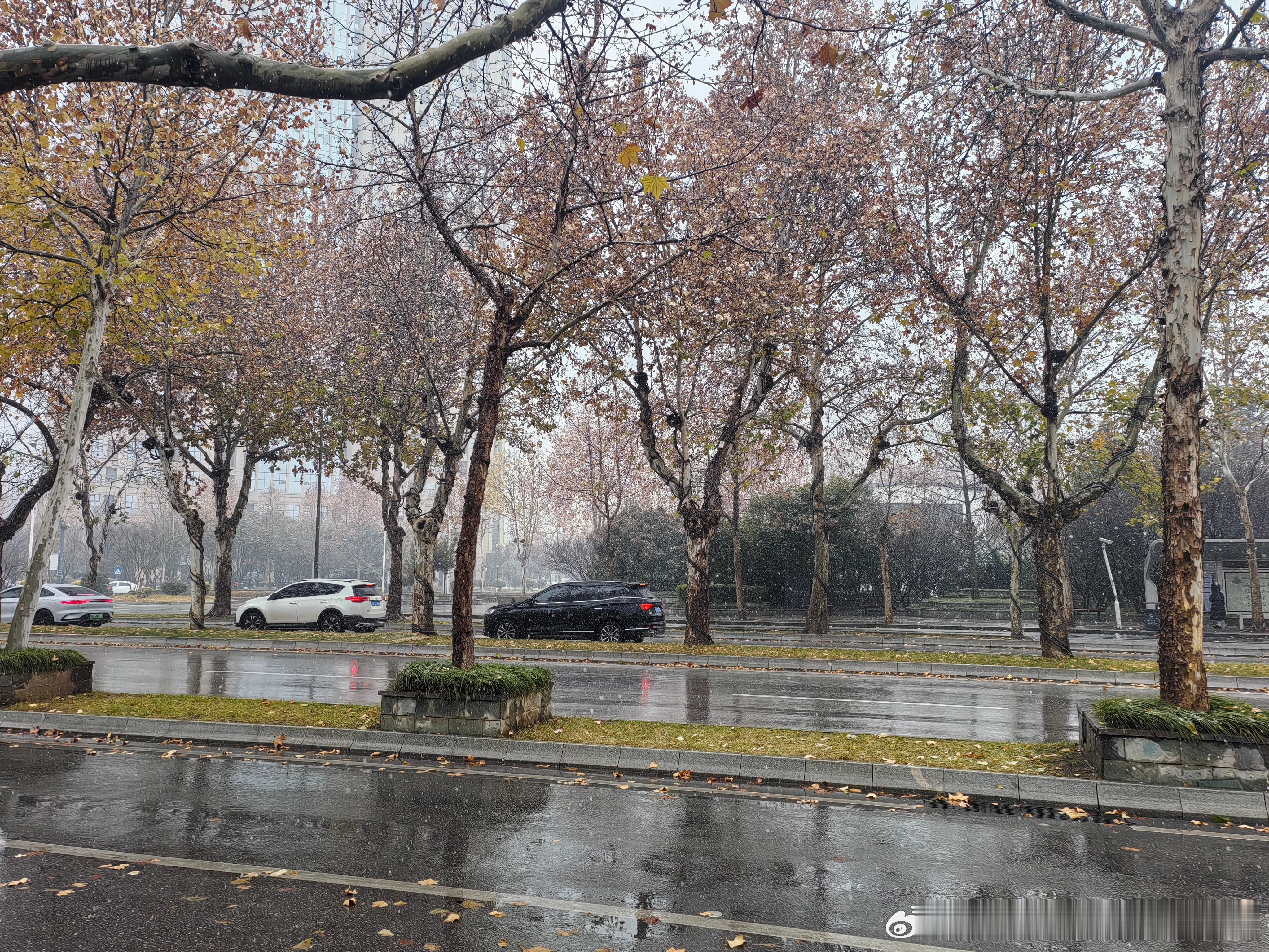 【西安西咸新区28条守时公交上线 方便市民“掐点”乘车】记者从西咸交通集团获悉，