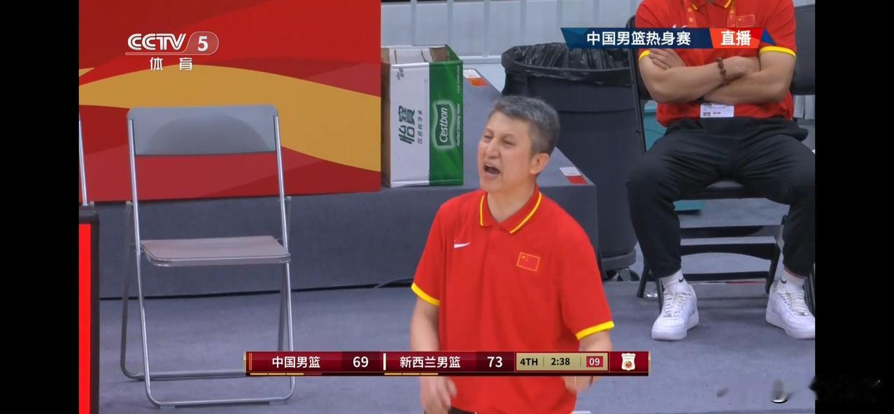 一支只集训了5天合练的4到5次的国家二队，战胜了集训超过三个月的中国男篮，连续的
