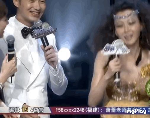 有没有点外卖的 我忍不住点了份外卖吃 实在是太饿了 