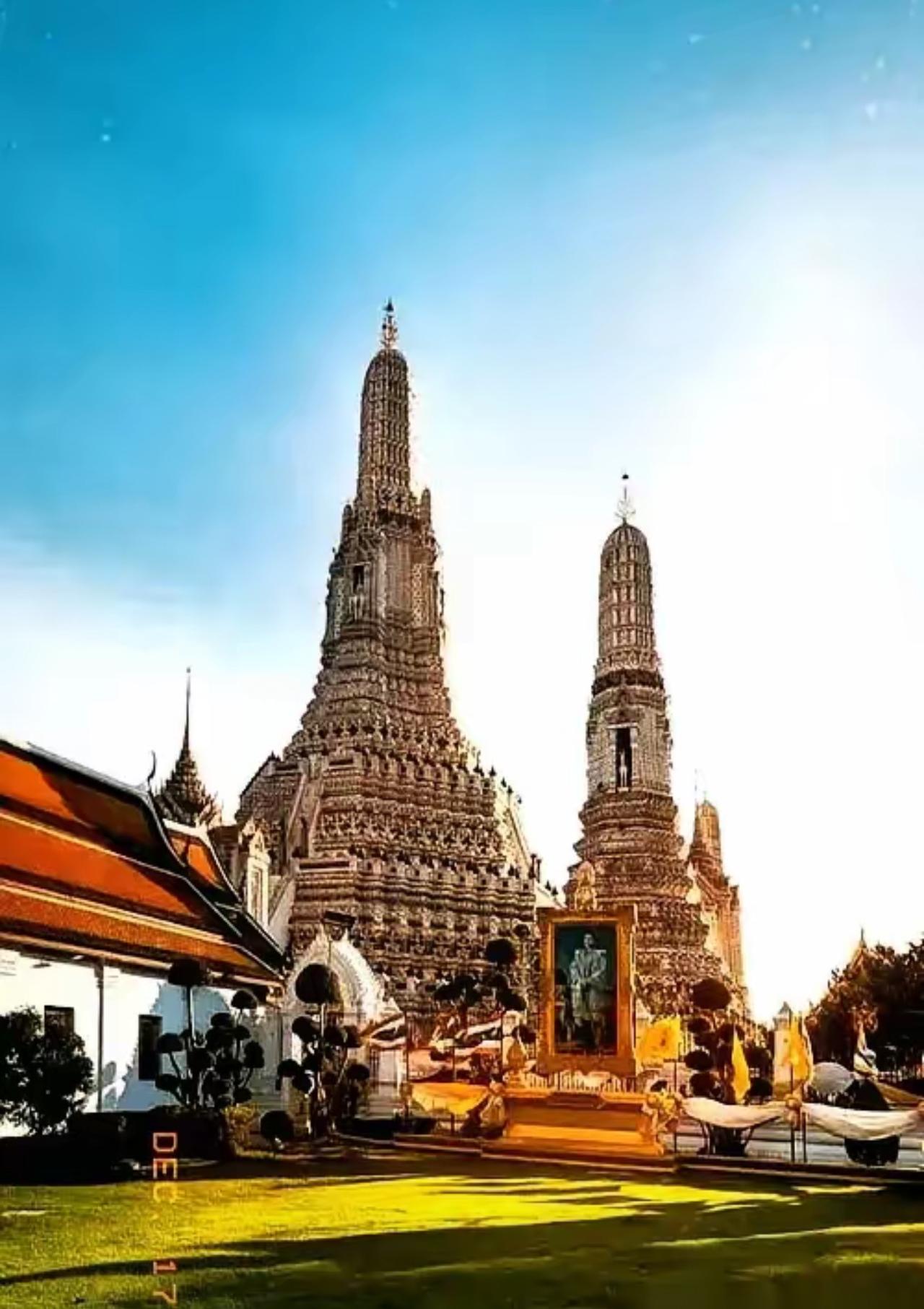 泰国、柬埔寨发了个中文通告，朋友圈里一下就炸了。
一帮人觉得，这是在警告中国人，