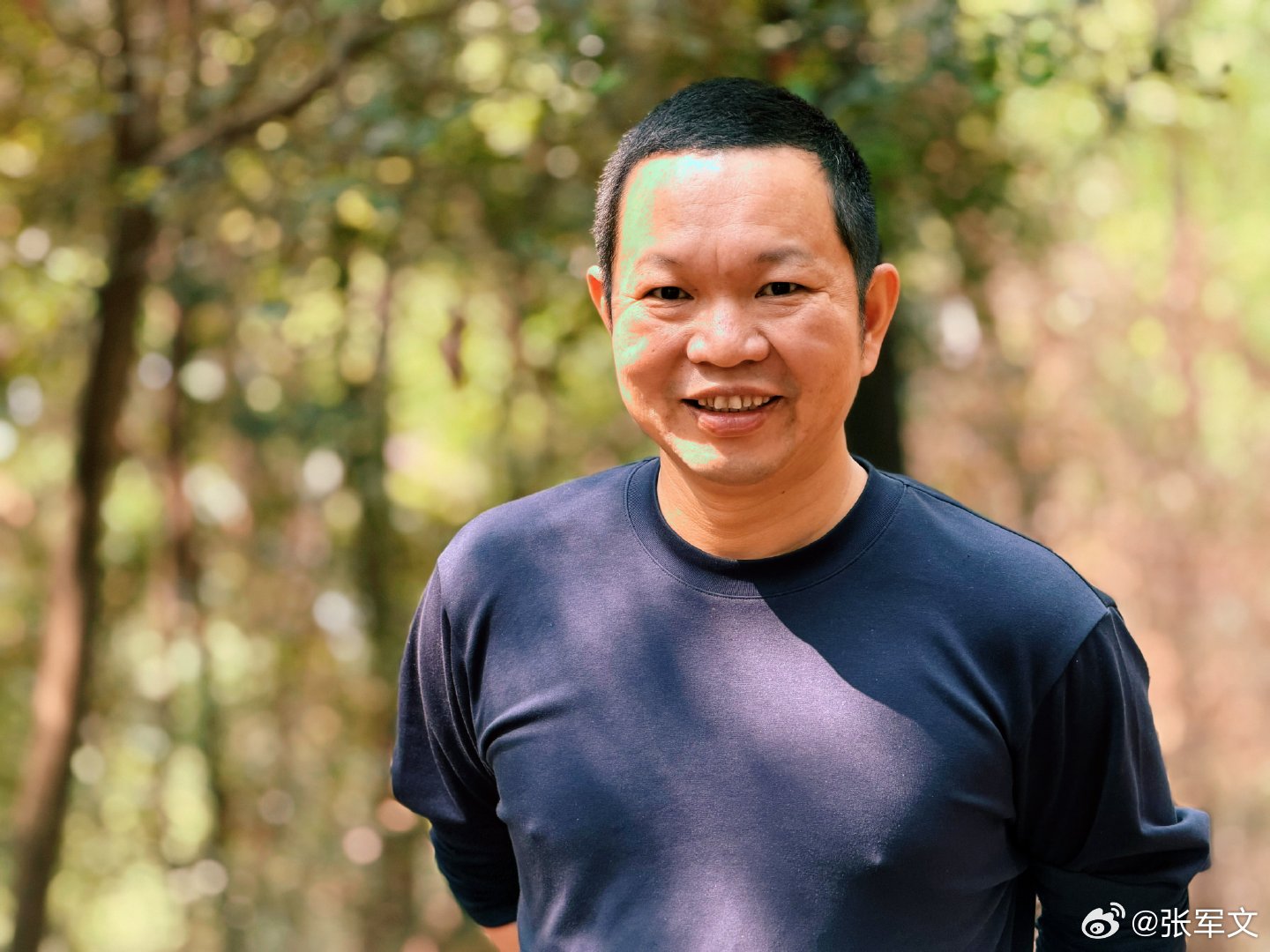 愿你有盔甲，也有软肋；能乘风破浪，也敢温柔前行。不迎合，不讨好，不自卑，不张扬。