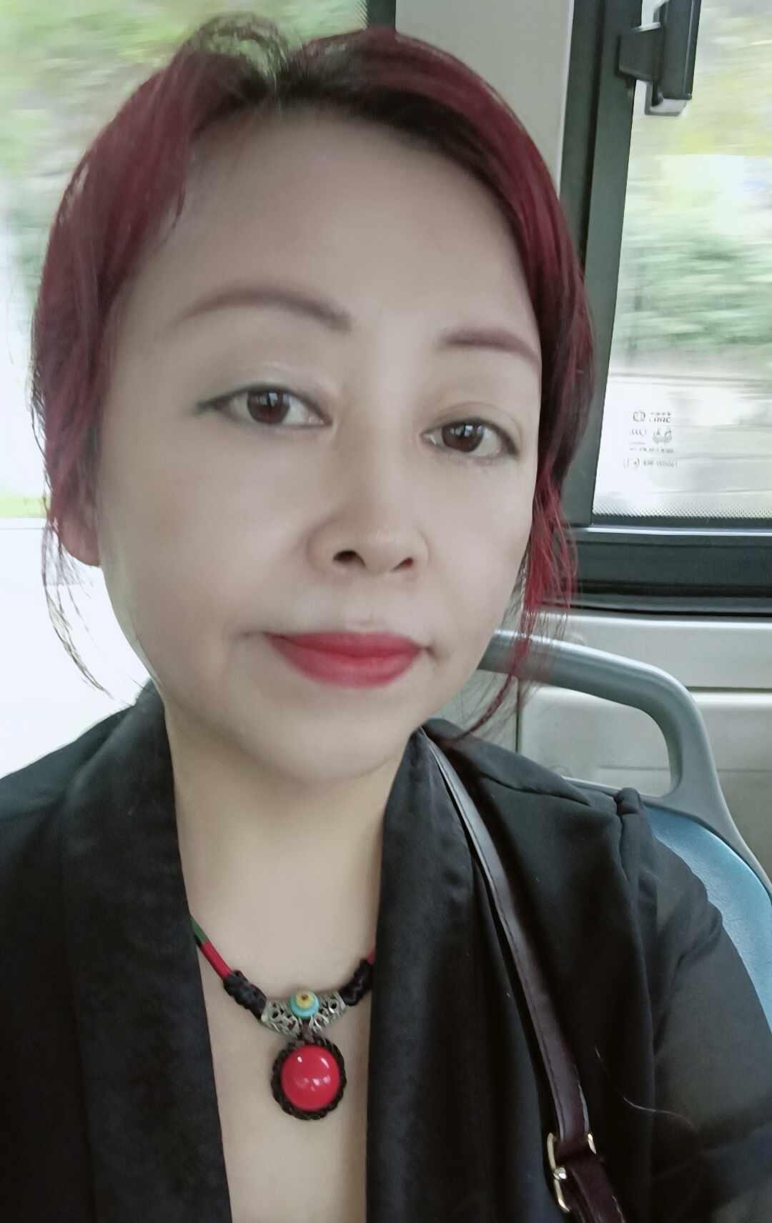 简单日子便是温柔花
褪去浮躁，静享时光，简单的日子，也能开出温柔的花。凯棱姐姐 