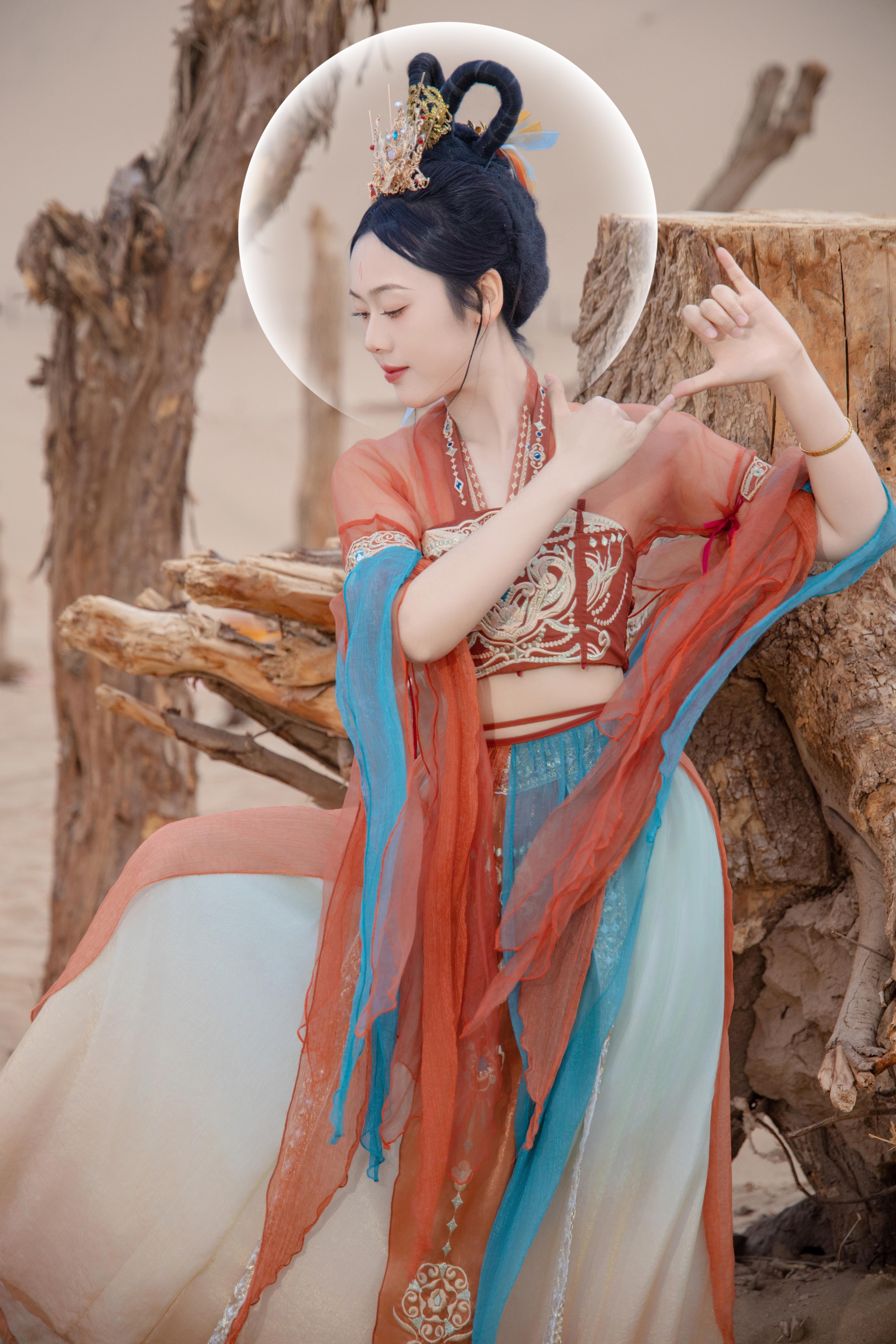 请宿主做好准备，这次的身份是敦煌飞天神女。