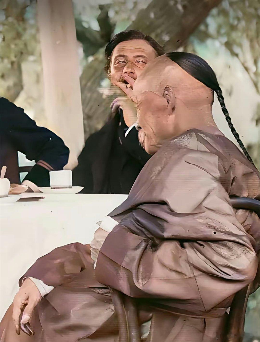 清朝八旗贵族猪尾巴辫 