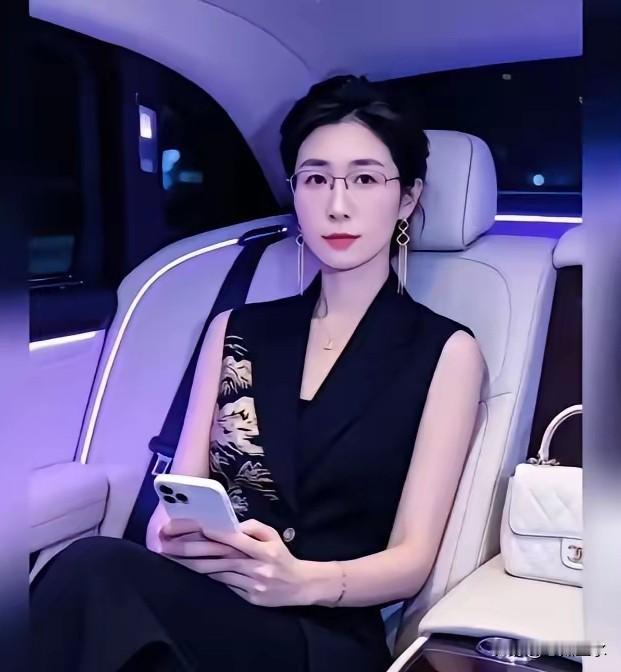 唐家闭门不出的时候，我才知道“人做天看”

朱女士的事情刷屏了，我脑海里浮现出来