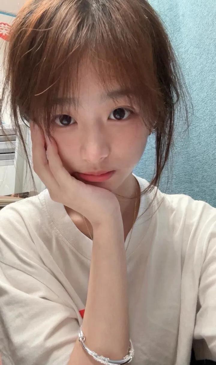 萝莉的大眼睛，温柔又可爱