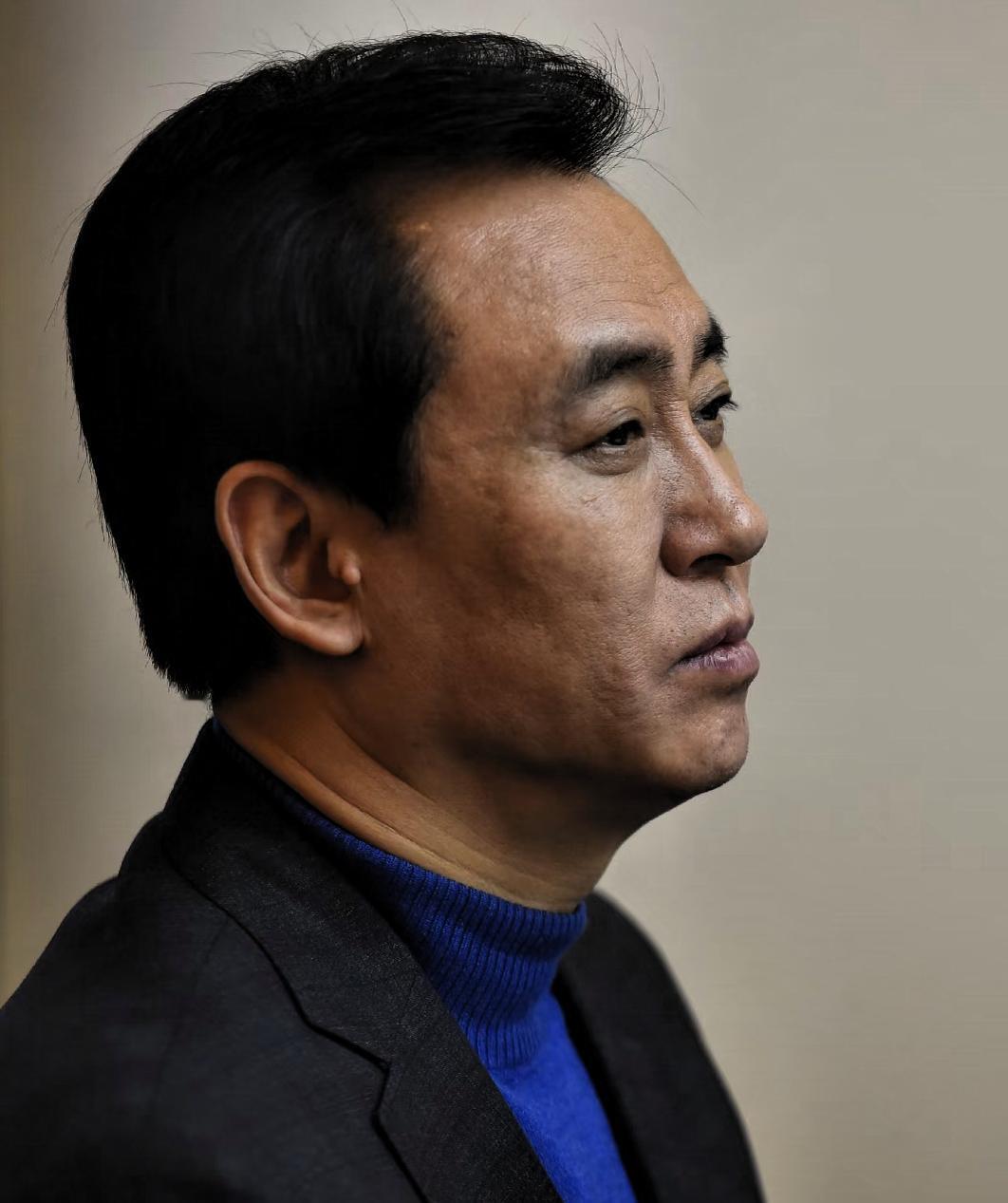 家印落幕：一个地产枭雄的崩塌与一个时代的终结
 
随着法槌落下，曾经叱咤中国地产