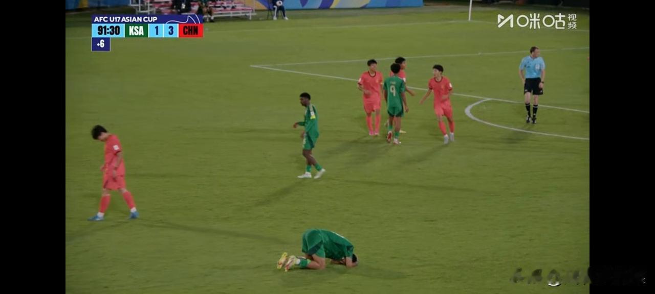 u17国足终于让中国球迷舒了一口气
由日籍教练浮嶋敏执教的中国u17男足，在u1