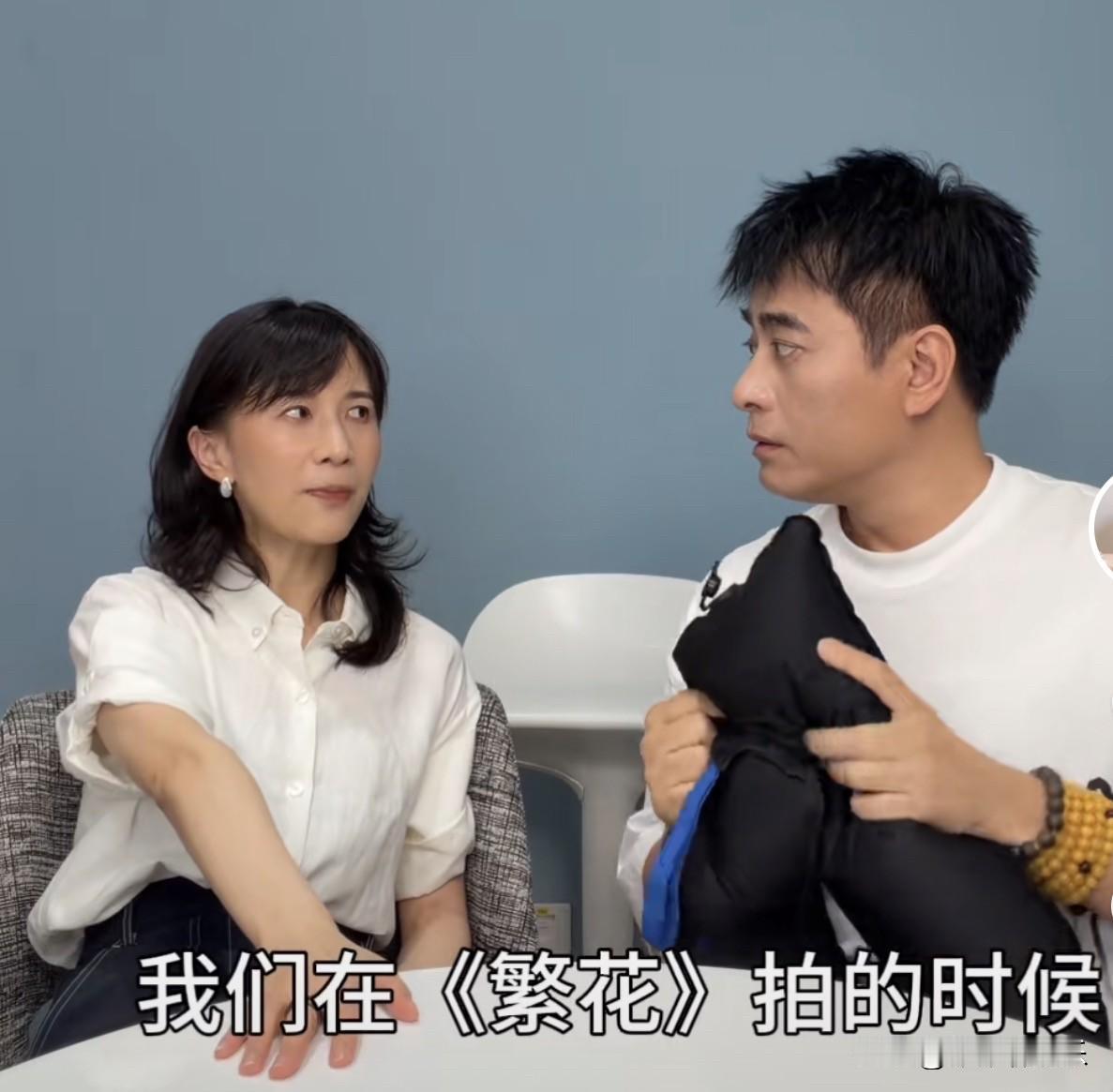 Papi酱说：我们在拍《繁花》的时候，马伊琍姐姐天天指着陈龙说：

“哎呦，你是