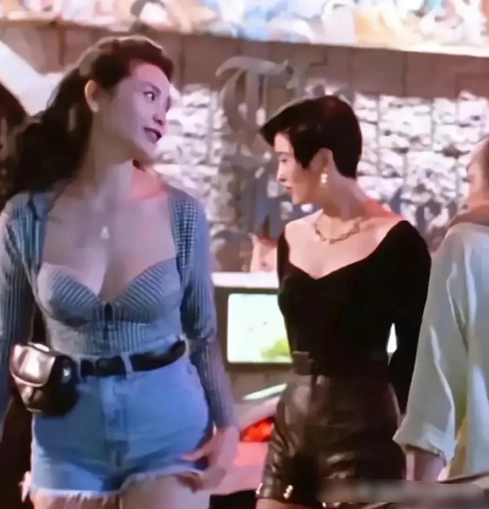 还是喜欢以前女星的身材，健康的美 ​​​