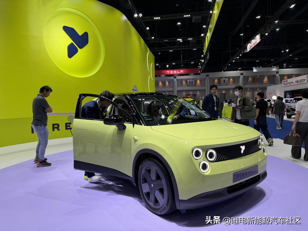 逛逛2026曼谷车展 萤火虫展台[奸笑]这是萤火虫右舵版的第二次公众亮相，官方售