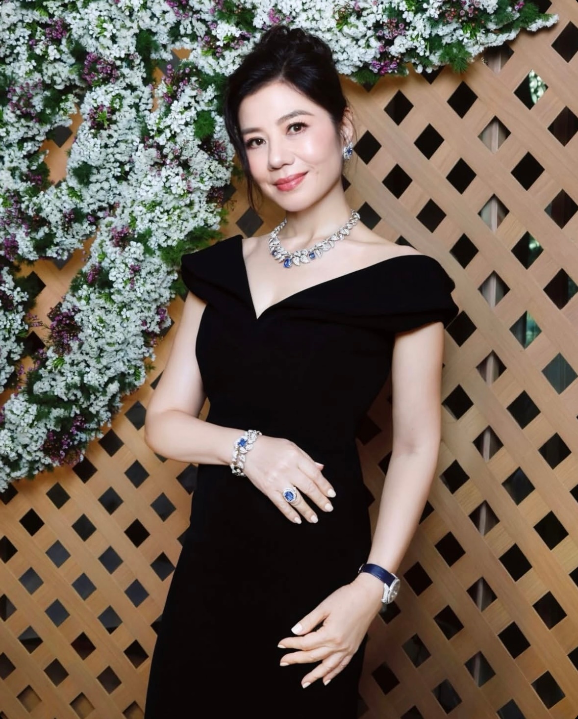 红姑和mi 