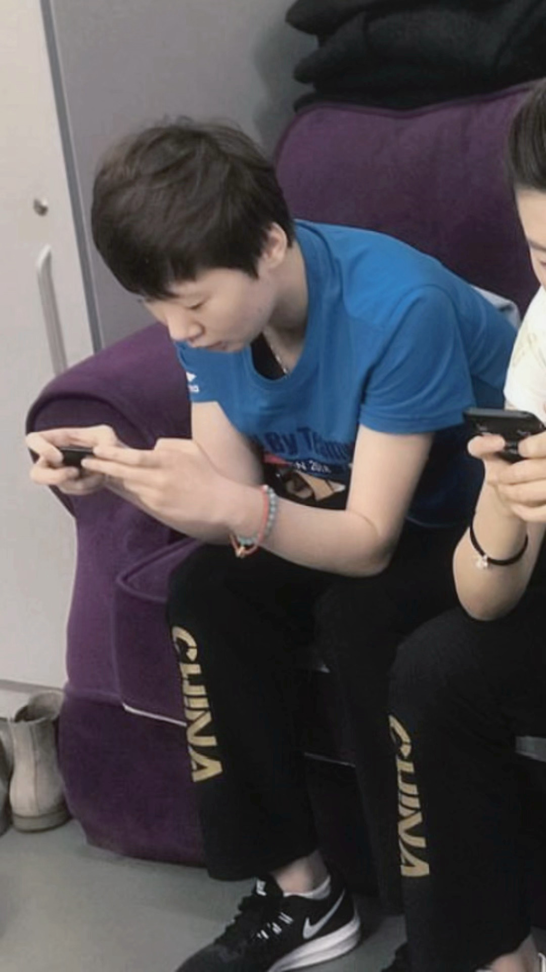 有空打游戏也不回我消息我哭了 