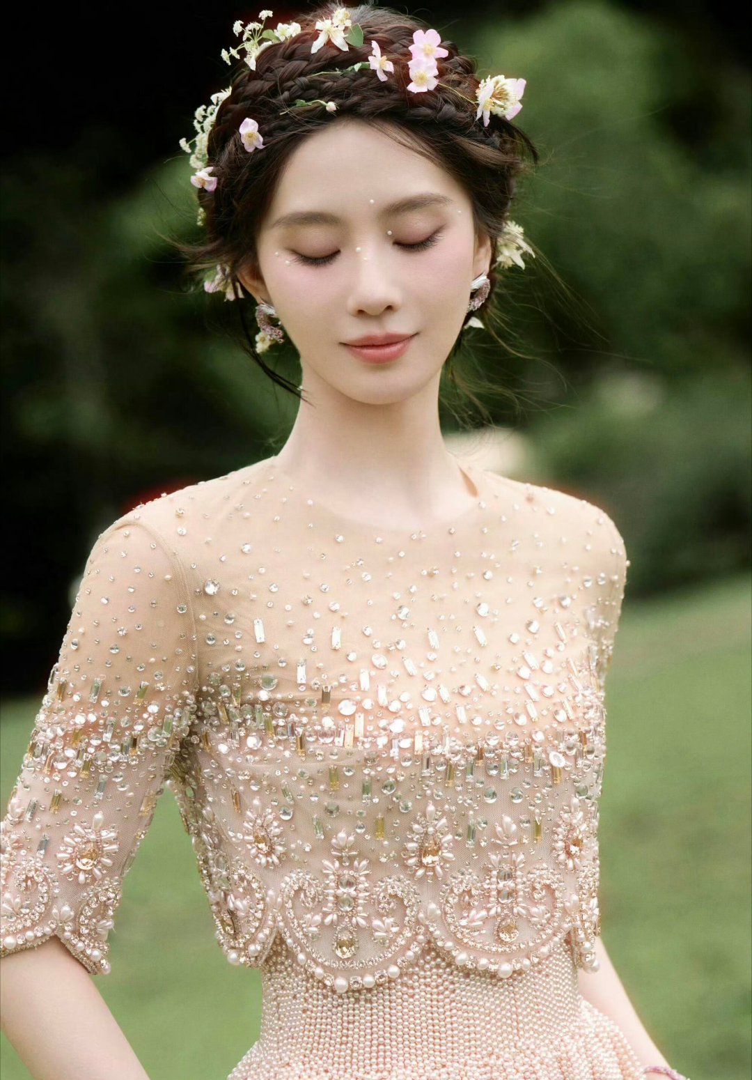 85花咖位还是好顶，都是压轴刘亦菲25年vogue红毯压轴刘诗诗26年vogue