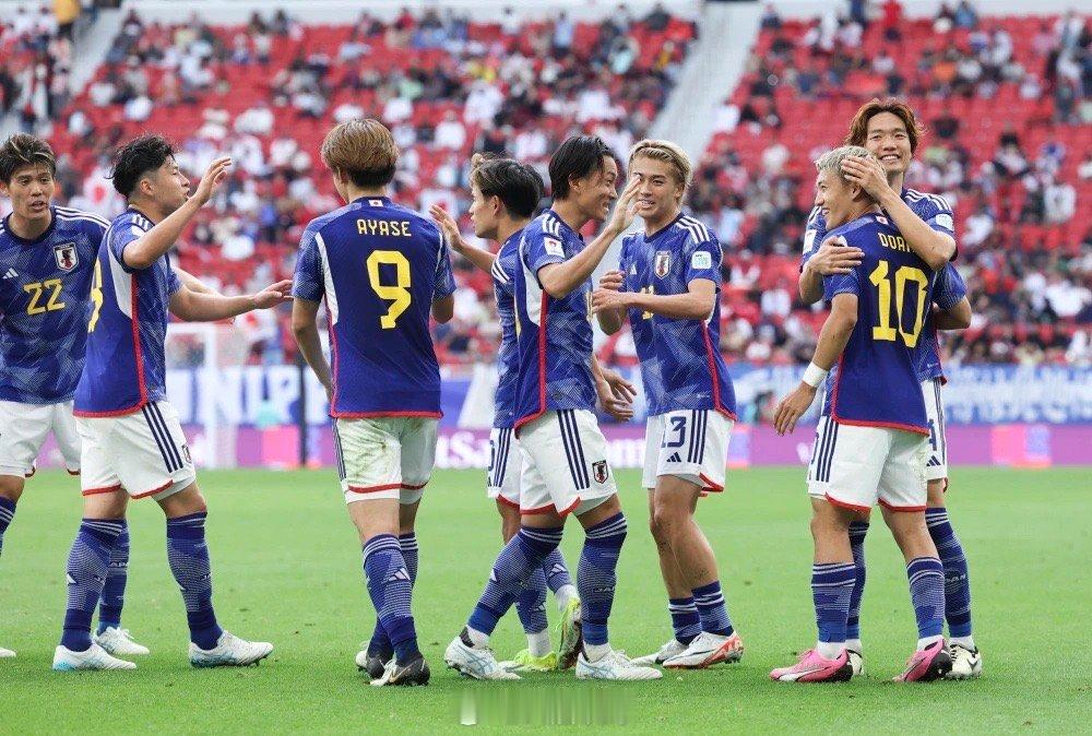 18点50分，国际友谊赛将迎来一场对决，日本坐镇爱知县丰田体育场迎战加纳。配方拿