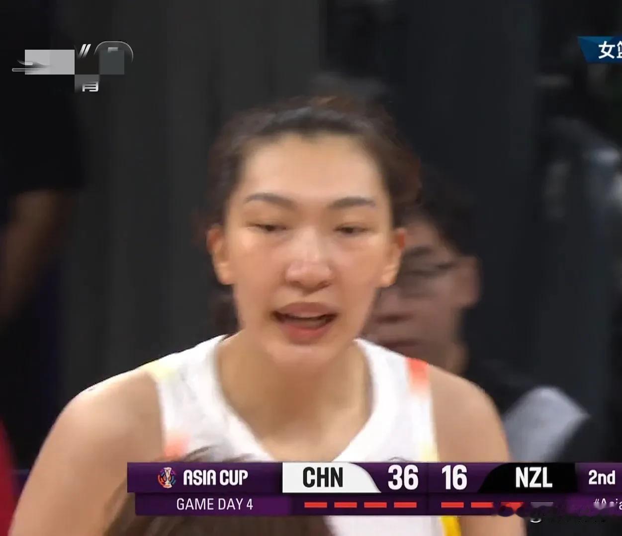 【中国女篮上半时42-23领先】
亚洲杯小组赛最后一场中国队迎战新西兰的比赛，上