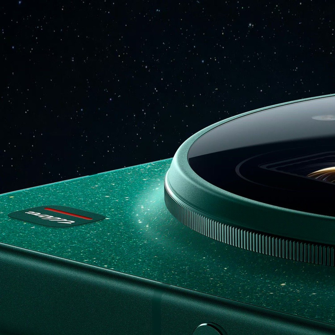 第一次觉得一款手机像高定奢侈品。 