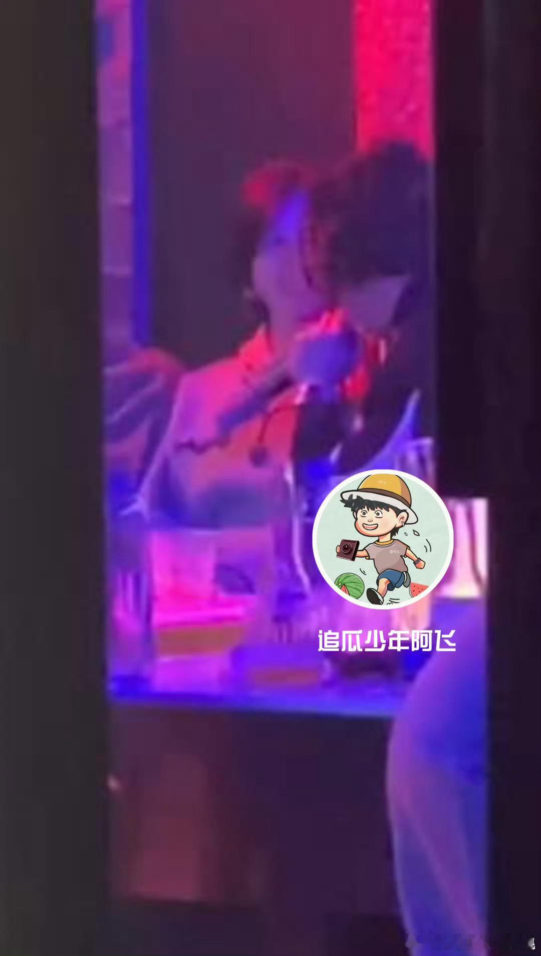 #剧组夫妻疑似王鹤棣陈小纭##王鹤棣陈小纭疑似恋情曝光#王鹤棣陈小纭疑似恋情曝光
