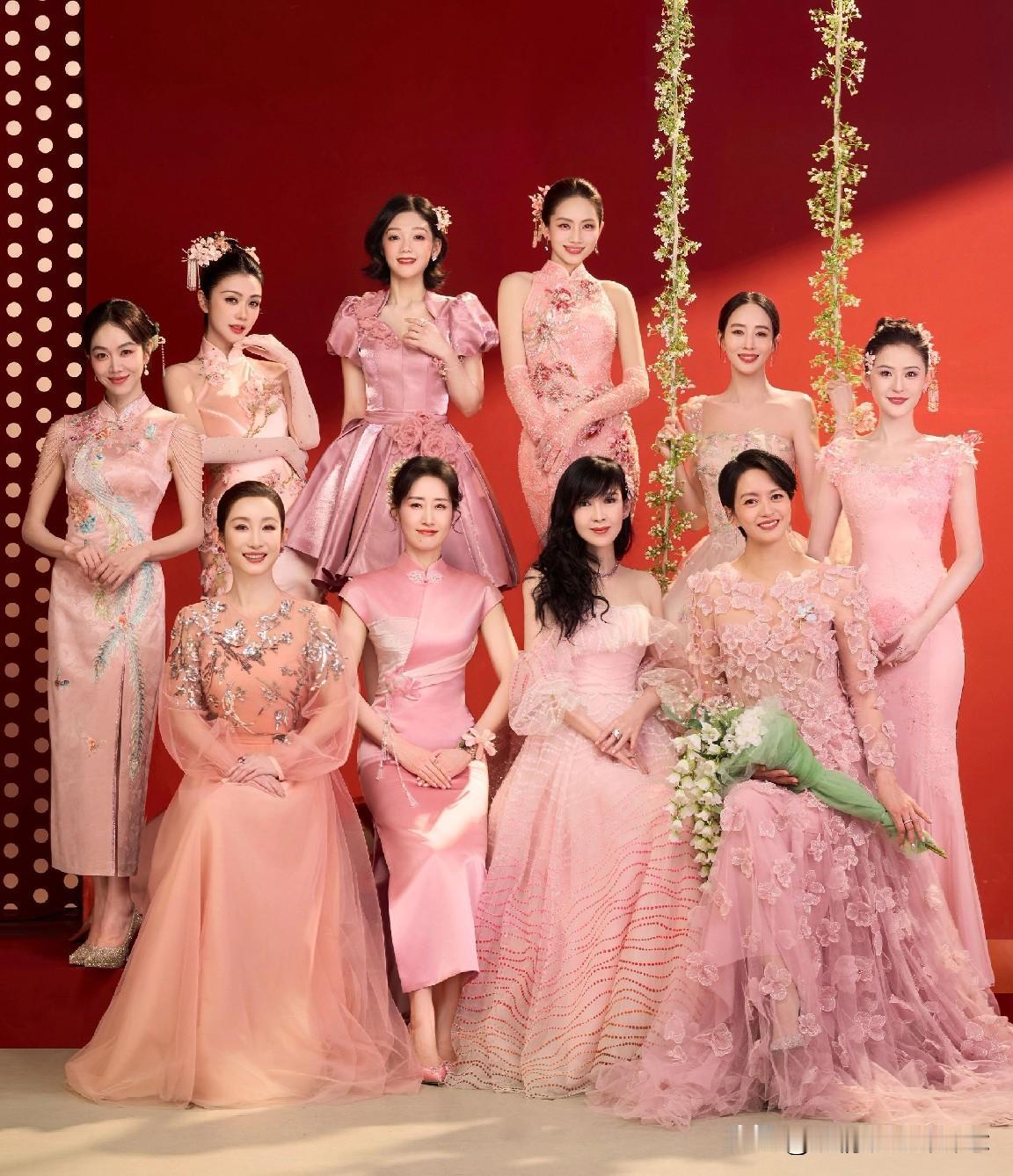 岁月真的从不败美人，
春晚节目《立春》美商太在线了，
谁能想到，她们最大的年龄差