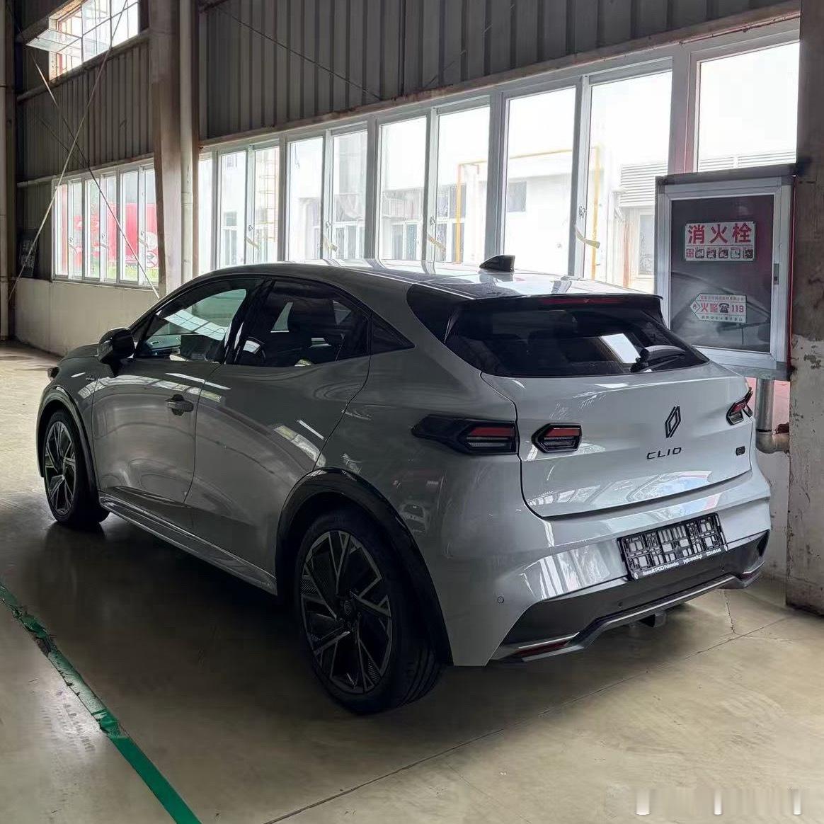 国内还能有新雷诺Clio？！这设计真够炸裂反正也没销量负担，设计就是这么随心所欲