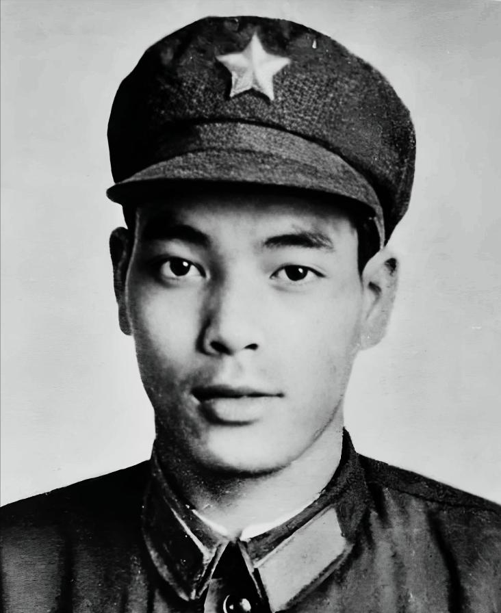 1979年，一个步兵班副班长缴获4门高射炮，团长以为他要上交，他却调转炮口，用2