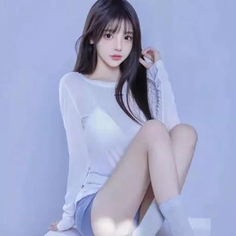 轻纱拂面，月色如练。粉纱花衣美人 素衣芳华梦 娇姿欲滴 花般艳色勾人魂 古韵初恋