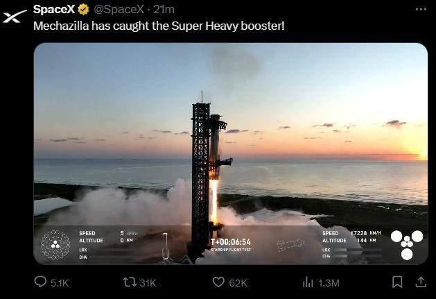 SpaceX successfully catches returning St