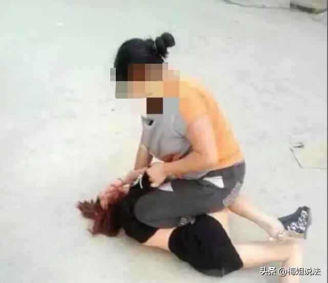 贵州，一男子已婚却认识了一位年轻女子，两个人很聊得来，有不少共同话题，后来谈起了