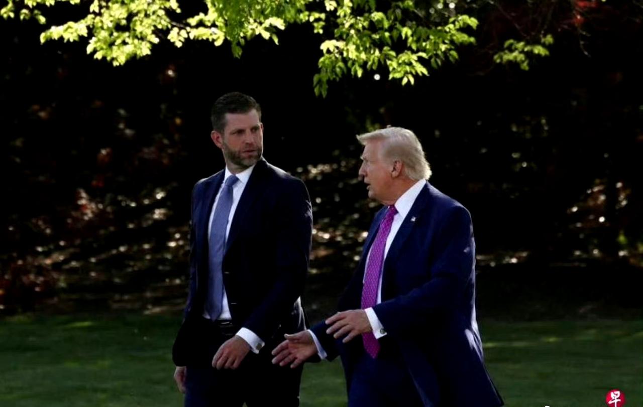 【纯旅游】特朗普儿子埃里克夫妇将随父访华。 ​
白宫官员说，埃里克与中国没有商业