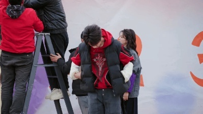 白鹿我还想多活两年白鹿看见于洋就害怕 哈哈哈哈白鹿为了躲于洋太努力了！直接问位置