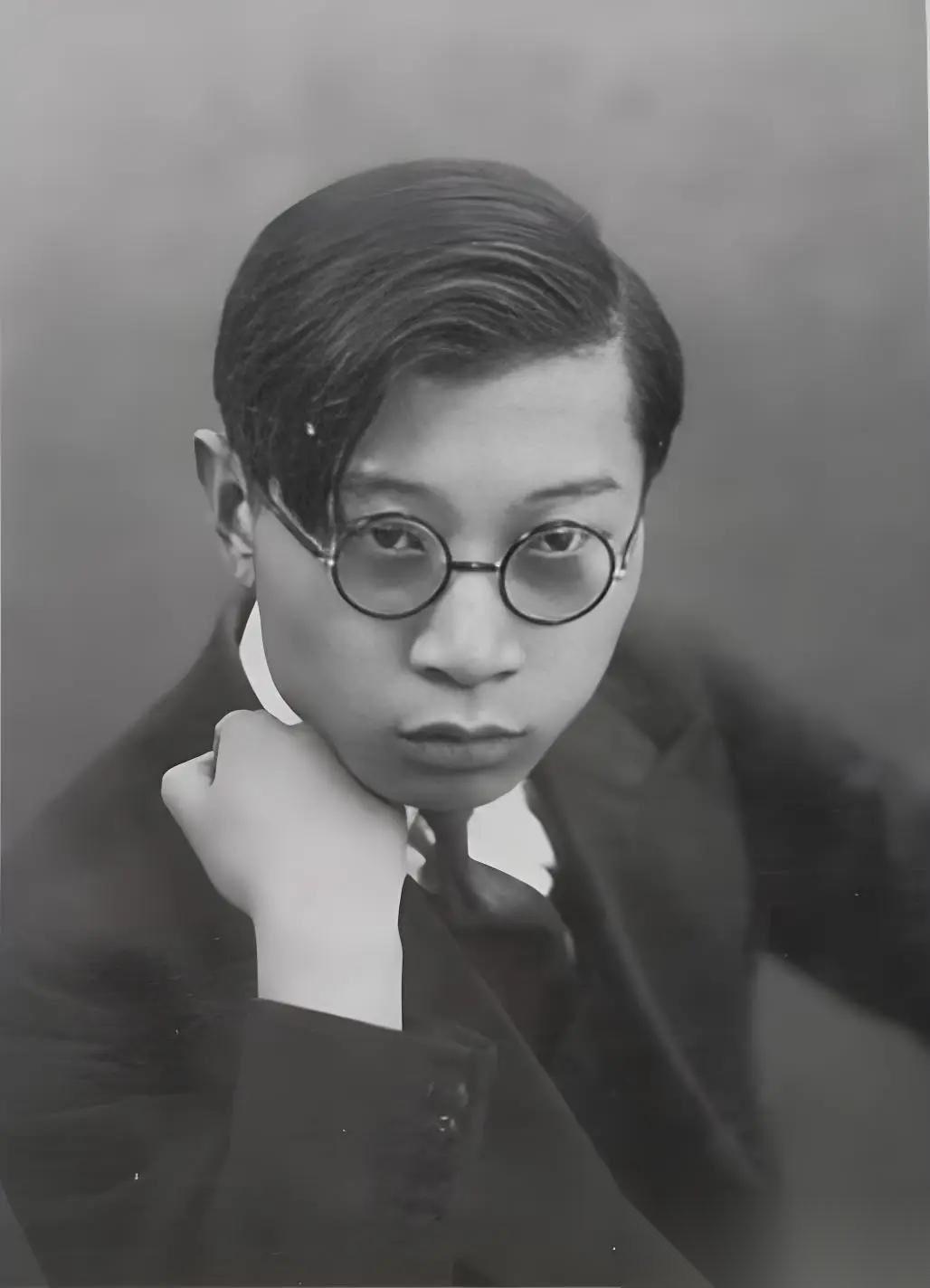 被这段话点醒了：“男人最好的朋友一定是女人，女人最好的朋友一定是男人，男人和男人