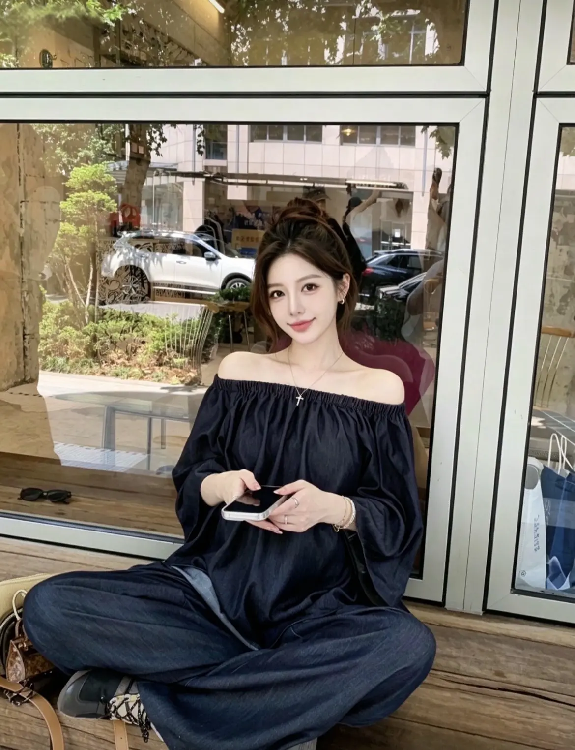 今天是黑色的cool女孩。