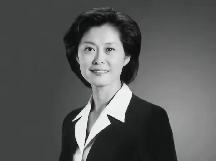 央视前著名主持人敬一丹今天去世，享年71岁。
敬一丹三个月前在老家哈尔滨突发急性