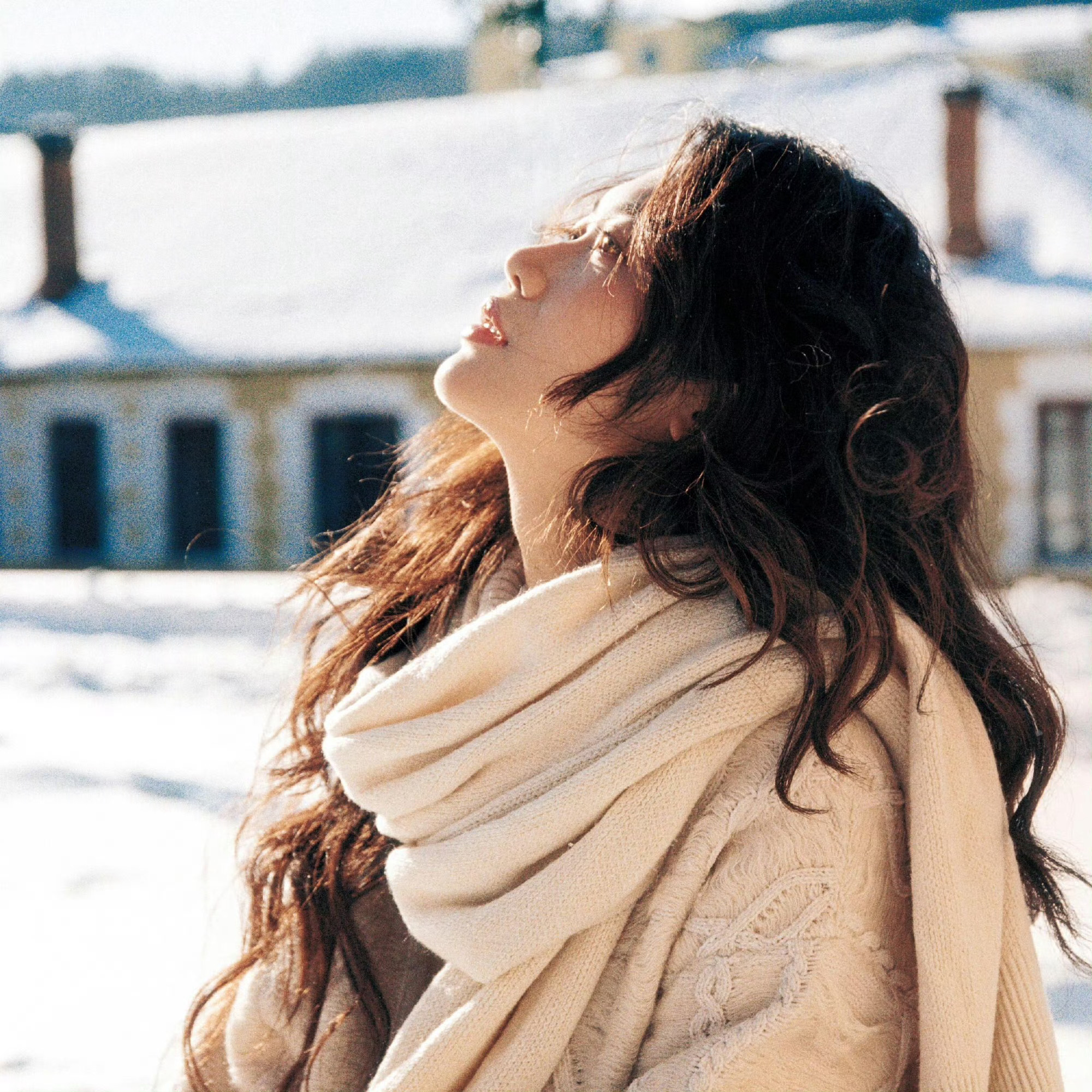 冬日氛围感女生头像 