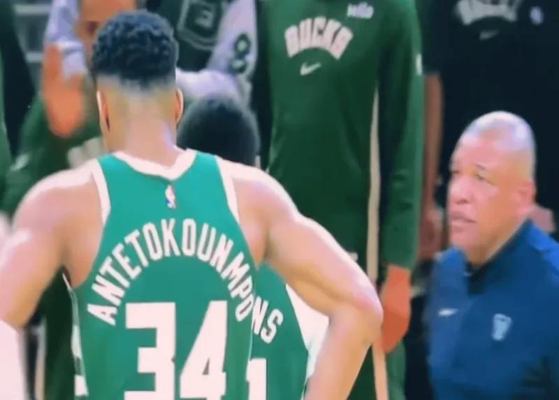 今日比赛暂停时，里弗斯试图与字母哥交谈，但后者并未理睬。
今天，字母哥出手11次