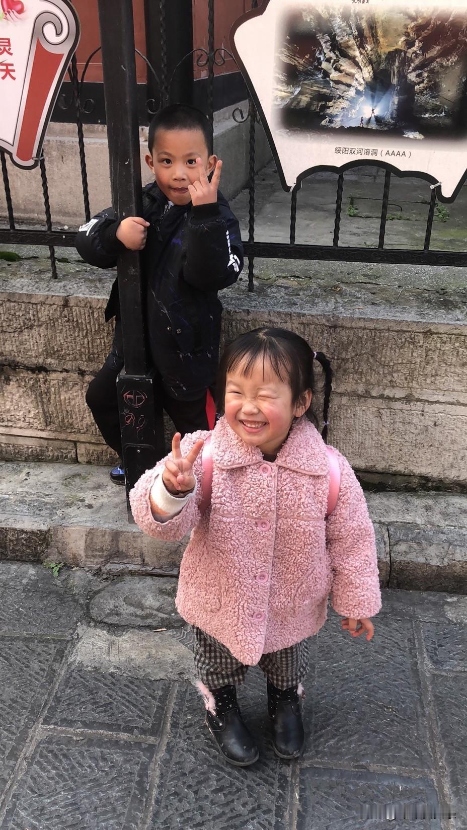 互相帮衬，相得益彰

最好的关系，便是彼此扶持，彼此成全。不是单方面的付出，而是