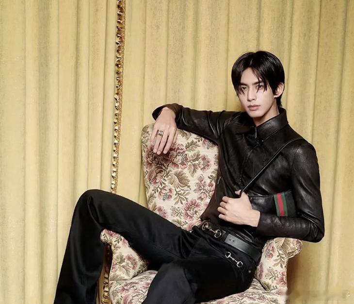 俺不懂时尚，🐉穿Gucci表现如何？ 