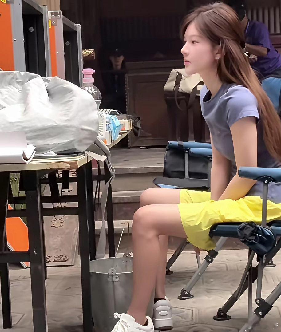 内娱终于出了一个可怕的演员，那就是赵露思，不是说她人气高，也不是说她演戏好，而是