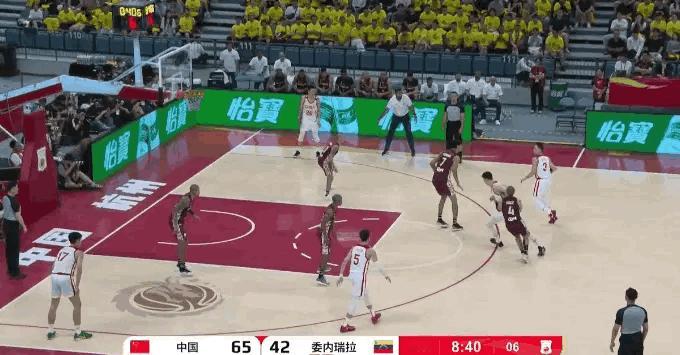 胡金秋降维打击啊！

中国男篮对阵委内瑞拉男篮的热身赛，胡金8中7高效砍下14分