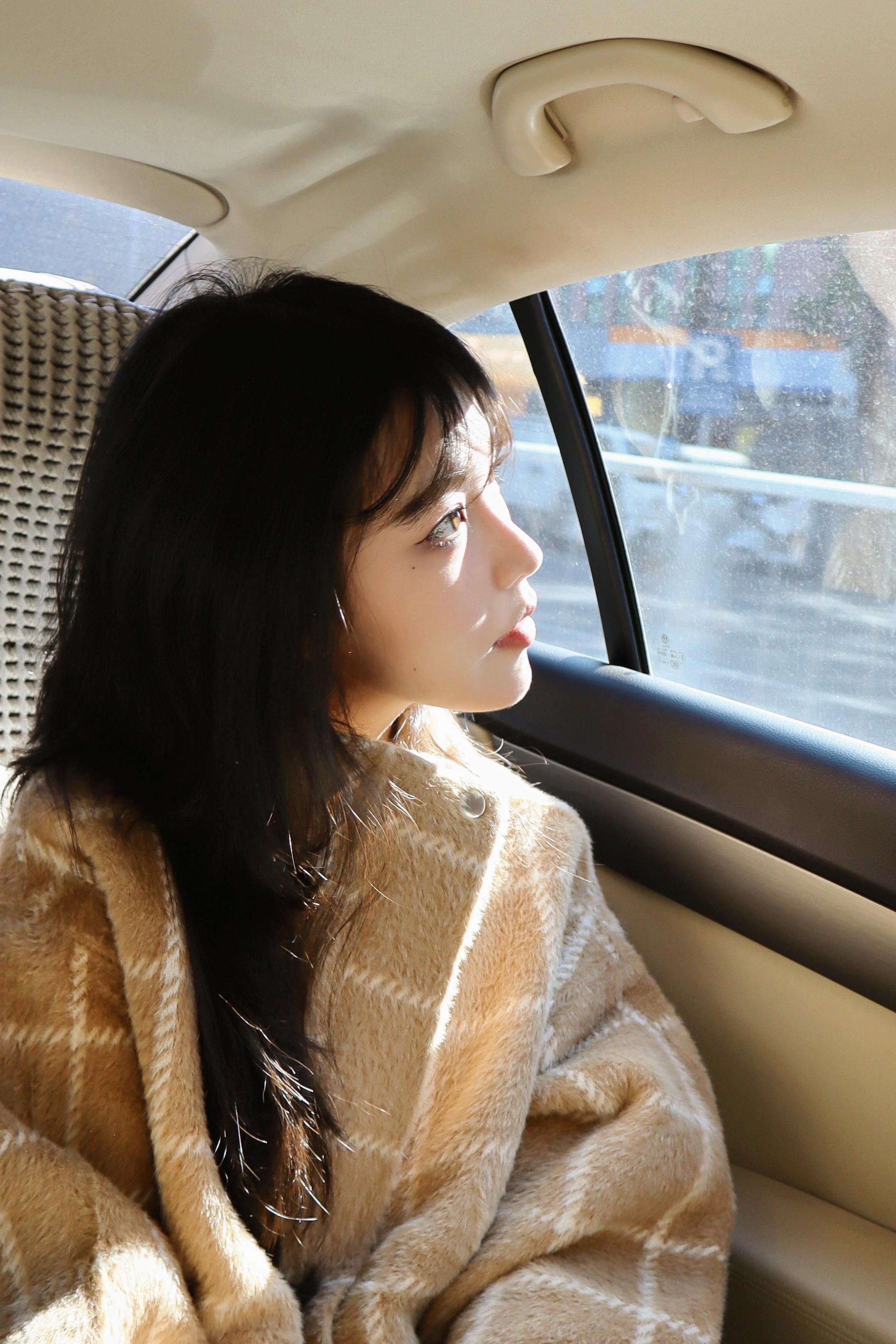 “被你改变的那部分我 代替了你永远地和我站立在一起”