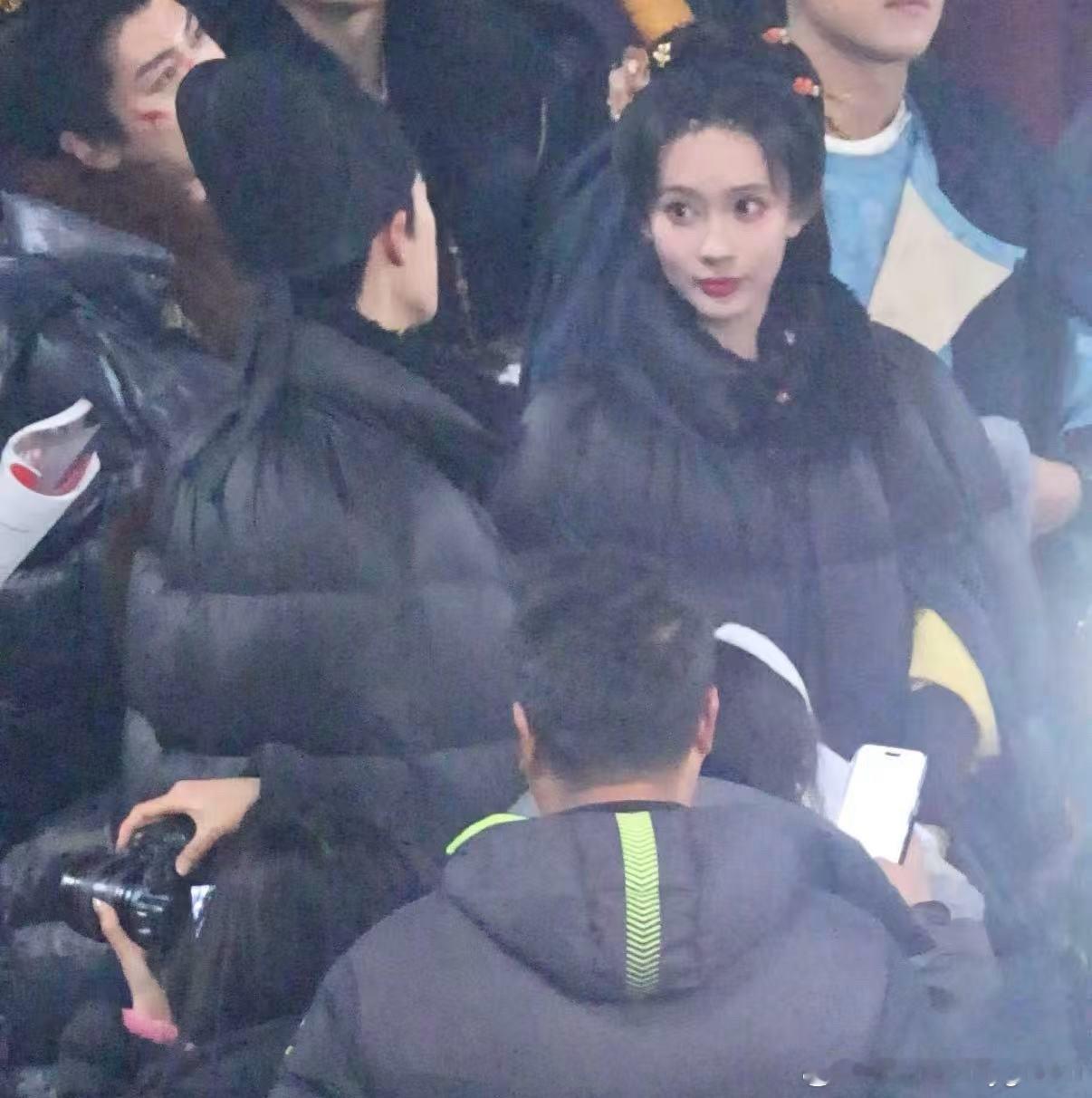 昀牵孟绕  尚公主 来咯 