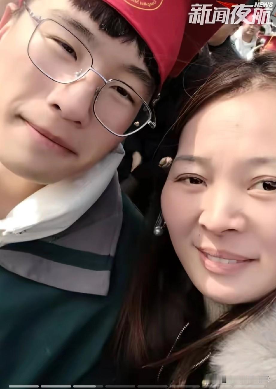 很奇怪，为什么很多网友都不喜欢张俊豪妈妈？有种说法就是张俊豪家城里有房子，却想霸