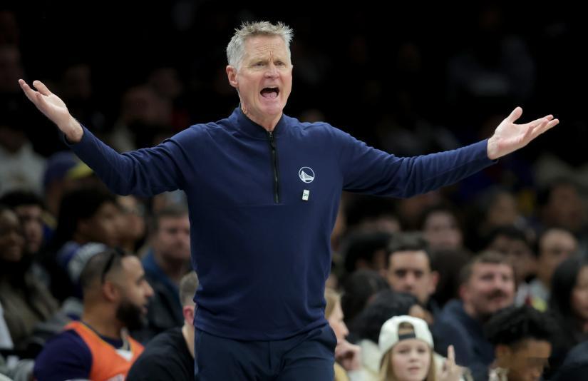 NBA常规赛，勇士38-53半场落后于森林狼。上半场，勇士全队0罚球，森林狼则是