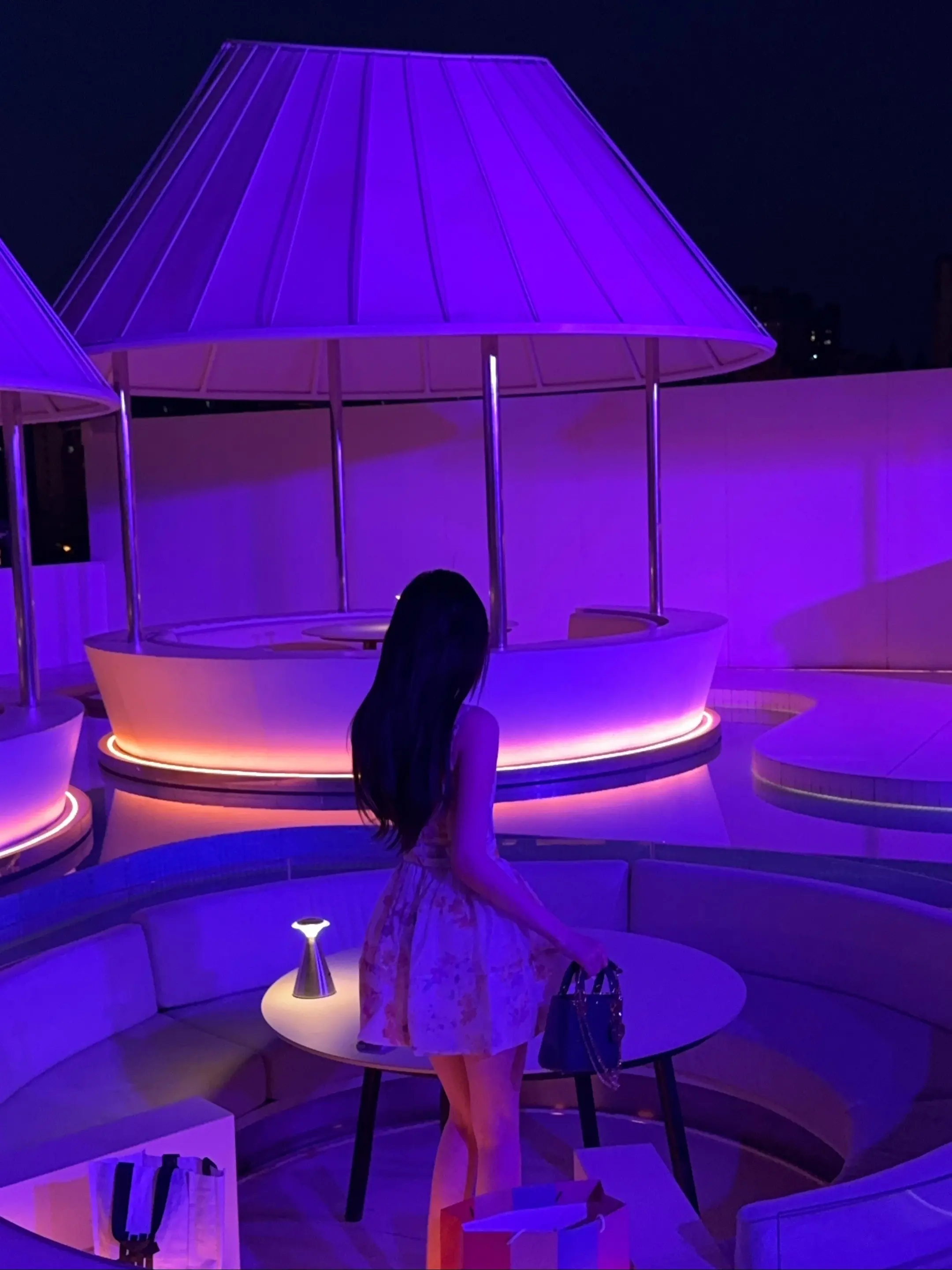 恨比海深 爱比天高