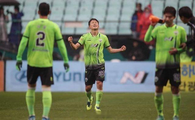 方向：全北现代不败，主胜优先。比分：2比1、1比1。进球数：2到3球。大阪樱花目