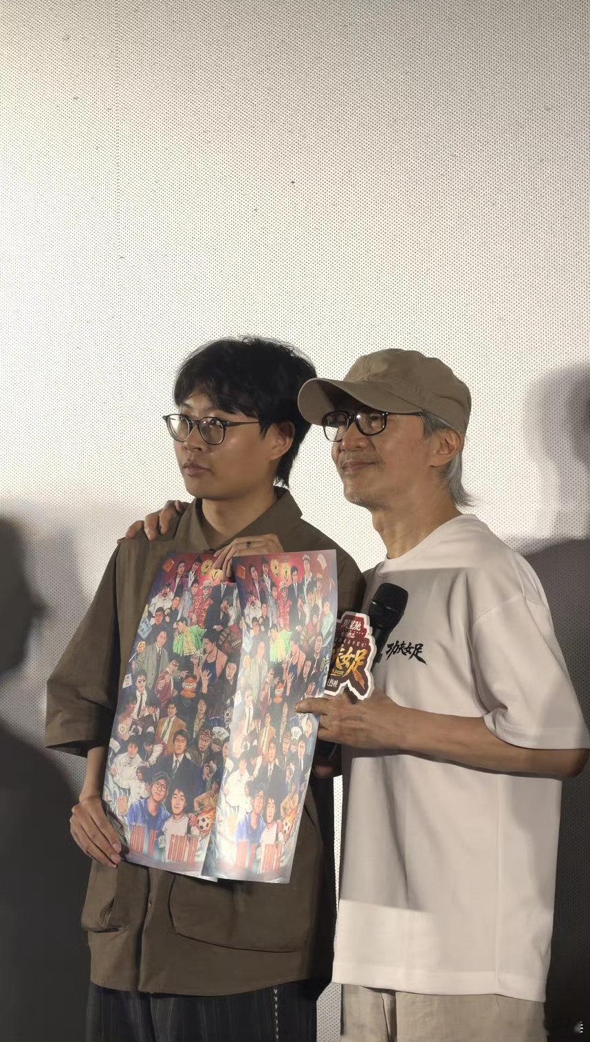 影迷与周星驰双向奔赴了属于周星驰与影迷之间的浪漫艺术家Yeees专门打造了《功夫